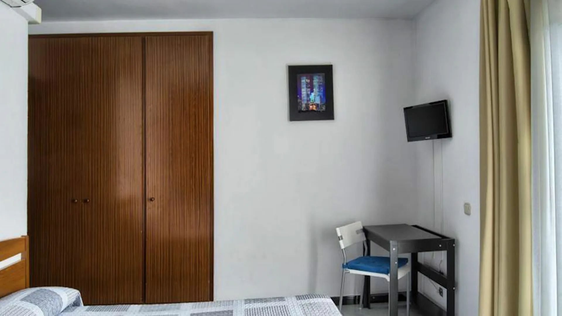 Hostal Bonavista Blanes Guest house